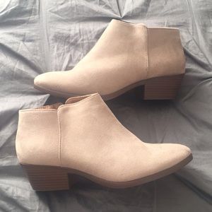Unr8ed booties